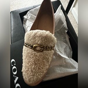 COACH Helena Loafer Shearling Color:Pale Blush/Natural